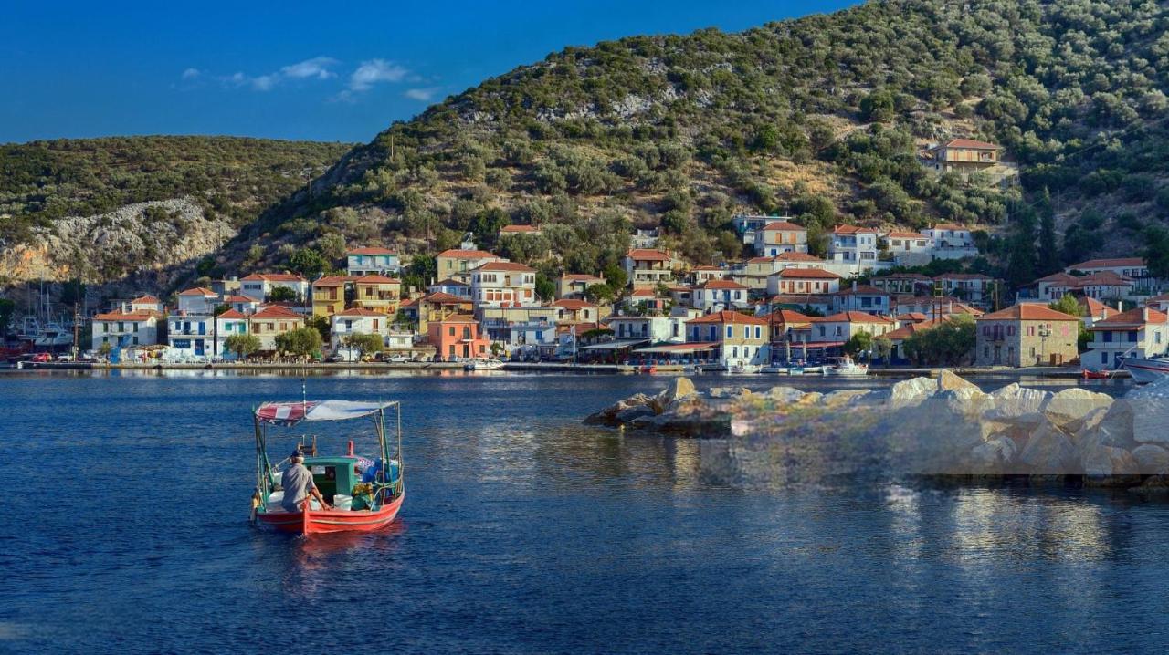 Villa Leonidas Greecefiloxenia Лефокастро Екстер'єр фото