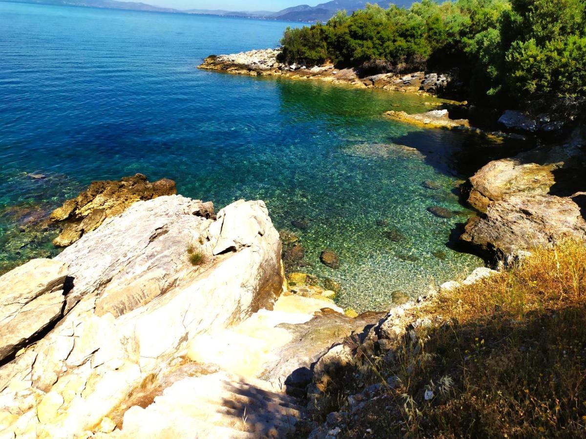 Villa Leonidas Greecefiloxenia Лефокастро Екстер'єр фото