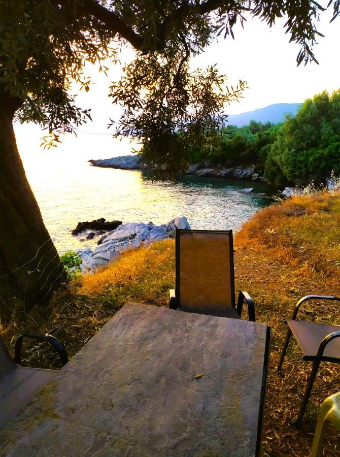 Villa Leonidas Greecefiloxenia Лефокастро Екстер'єр фото